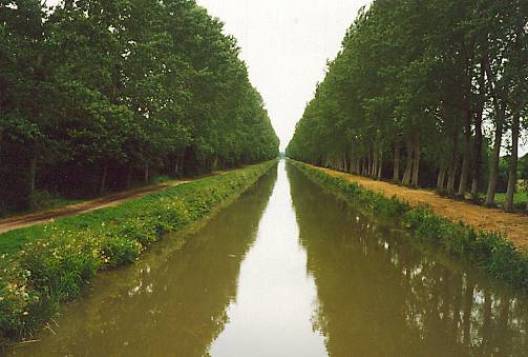 Brest - Nantes canal between Malestroit and Redon